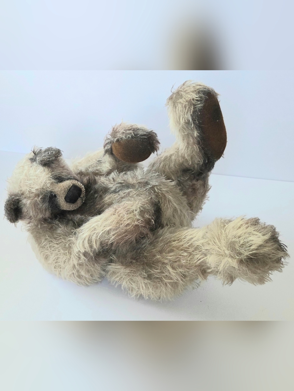 UNIQUE ARTISAN ARTIST JOINTED SHAGGY MOHAIR HUMPBACK BEAR, 18" STUFFED ANIMAL